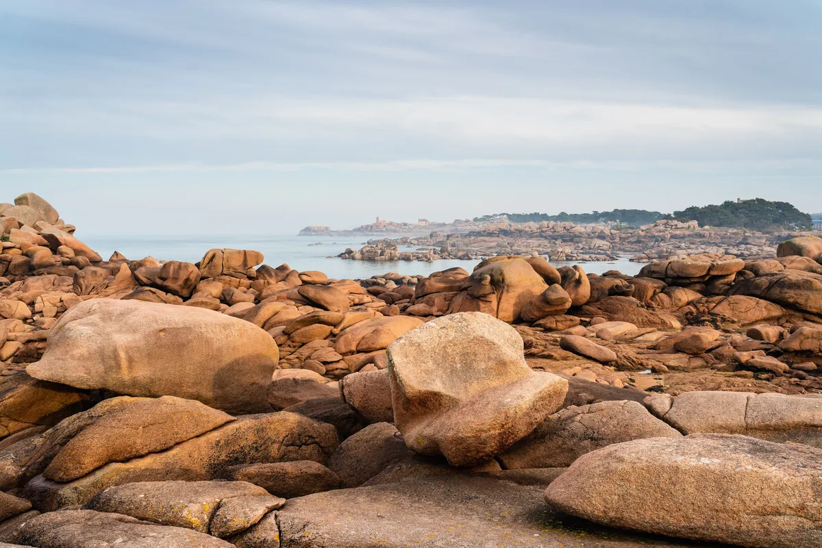 la côte de granit rose