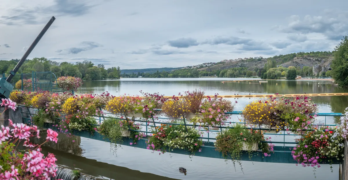lac Kir