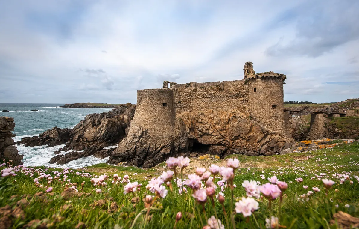Vieux château sur l'île d'Yeu