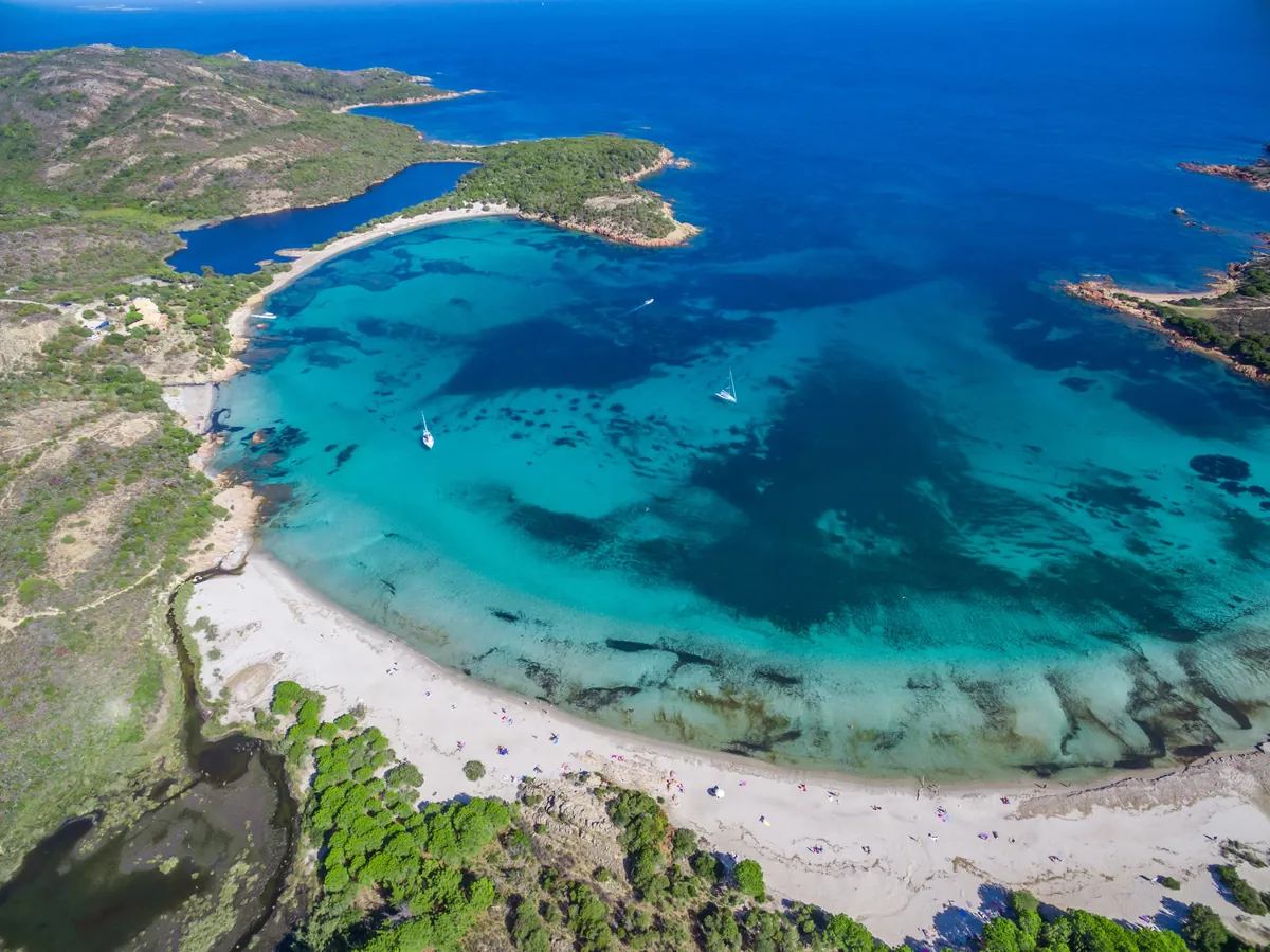 la plage de Rondinara