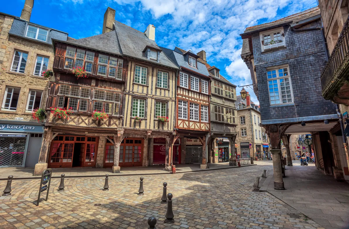 Dinan