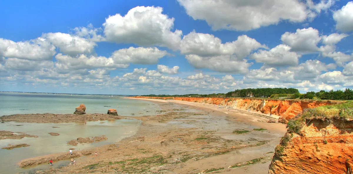 La plage de la Mine d'Or